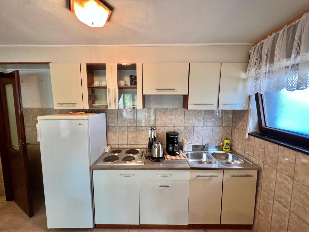Apartmani Marija Dramalj Exterior foto
