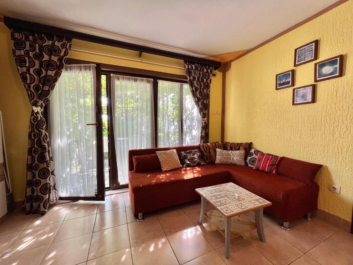 Apartmani Marija Dramalj Exterior foto